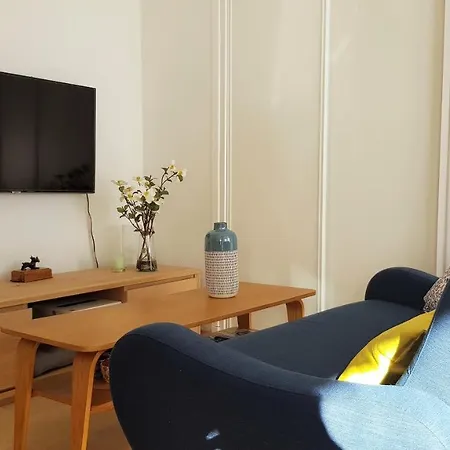 Little - Georges Apartment *